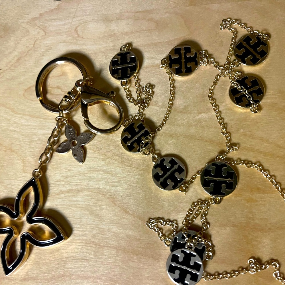 Long necklace and keychain combo